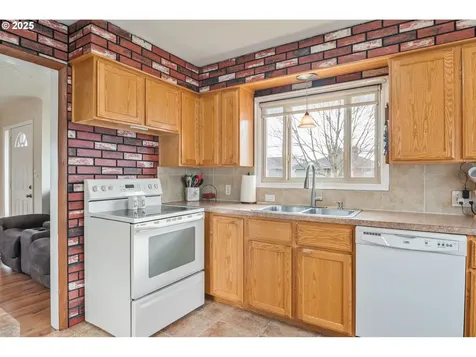 2774 Maryland Street Longview WA 98632