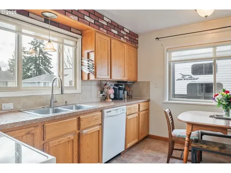 2774 Maryland Street Longview WA 98632