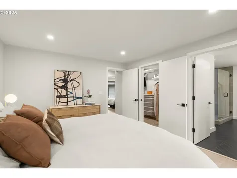 4291 Collins Way Lake Oswego OR 97035