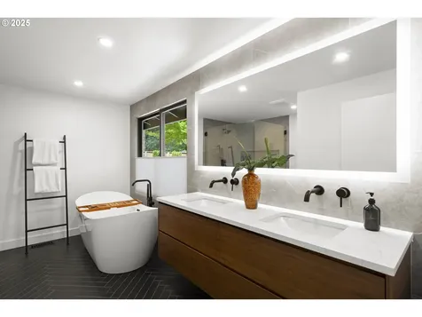 4291 Collins Way Lake Oswego OR 97035