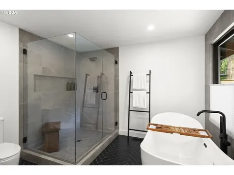 4291 Collins Way Lake Oswego OR 97035