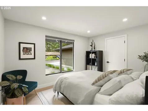 4291 Collins Way Lake Oswego OR 97035