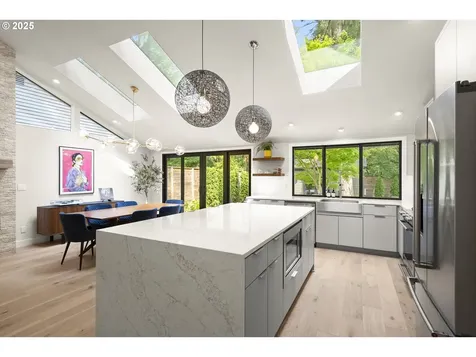 4291 Collins Way Lake Oswego OR 97035