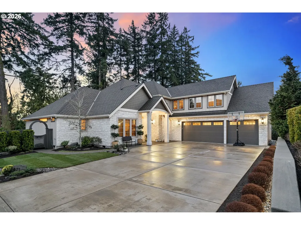 5711 NW 144th Circle Vancouver WA 98685
