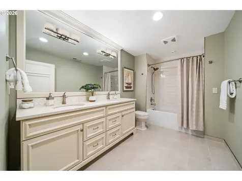 5711 NW 144th Circle Vancouver WA 98685
