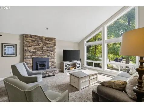 2555 Limerick Lane West Linn OR 97068