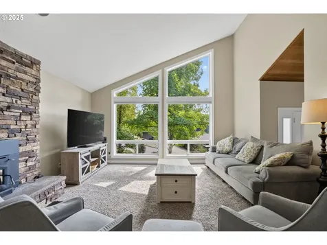 2555 Limerick Lane West Linn OR 97068