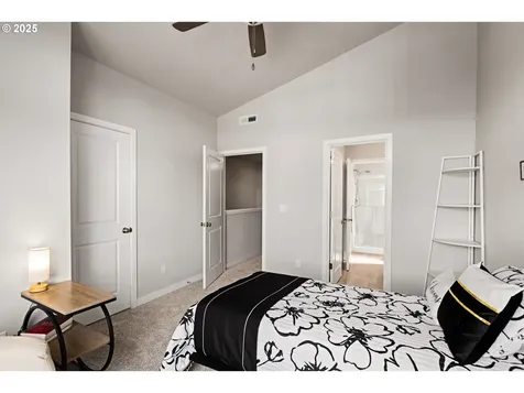 1466 N Steiwer Lane Newberg OR 97132