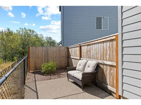 1466 N Steiwer Lane Newberg OR 97132