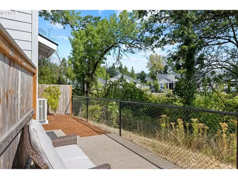 1466 N Steiwer Lane Newberg OR 97132