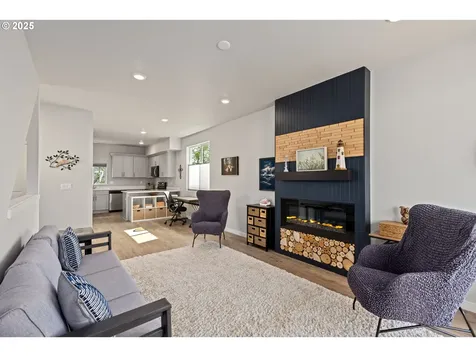 1466 N Steiwer Lane Newberg OR 97132