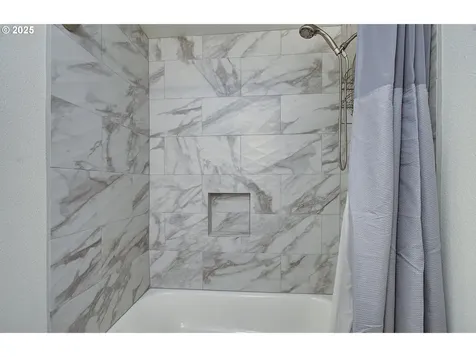 17515 NE 3rd Street Vancouver WA 98684