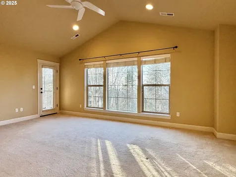 2868 W 9th Street Washougal WA 98671