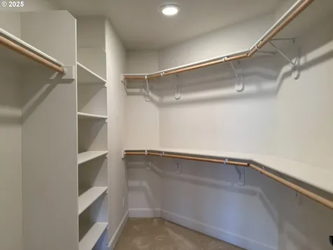 2868 W 9th Street Washougal WA 98671