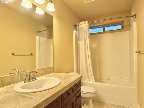 2868 W 9th Street Washougal WA 98671
