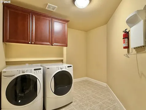 2868 W 9th Street Washougal WA 98671