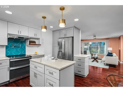 2817 NE Meadow Court Hillsboro OR 97124
