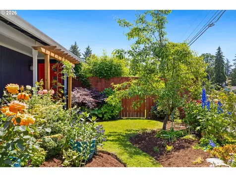 2817 NE Meadow Court Hillsboro OR 97124