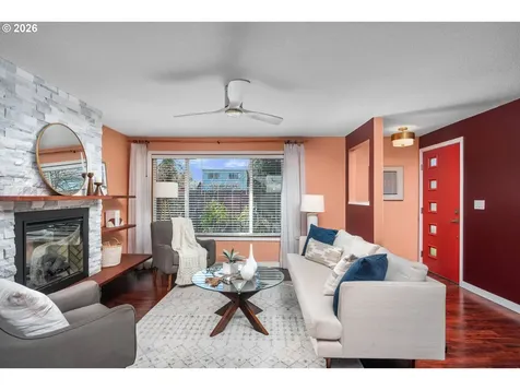 2817 NE Meadow Court Hillsboro OR 97124