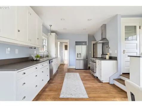 2225 NE 24th Avenue Portland OR 97212