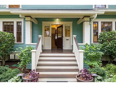 2225 NE 24th Avenue Portland OR 97212