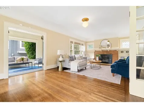 2225 NE 24th Avenue Portland OR 97212