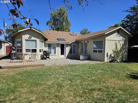 823 E Street Baker City OR 97814