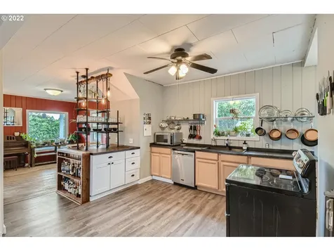 6733 N Vancouver Avenue Portland OR 97217