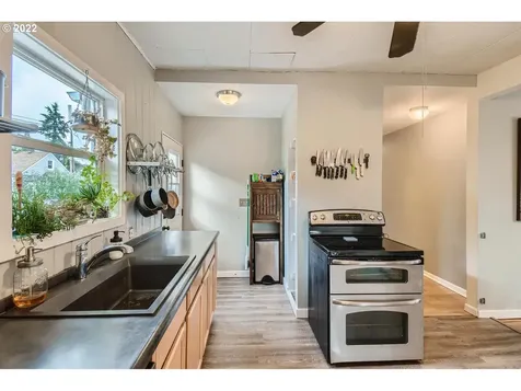 6733 N Vancouver Avenue Portland OR 97217