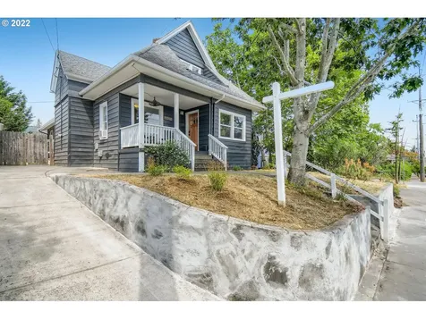 6733 N Vancouver Avenue Portland OR 97217