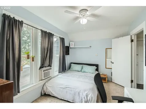 6733 N Vancouver Avenue Portland OR 97217