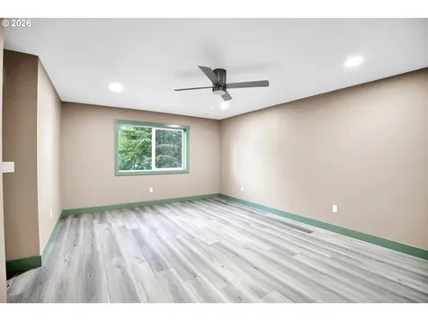 706 S 8th Avenue Cornelius OR 97113