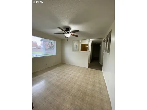 3308 Wisteria Street Eugene OR 97404