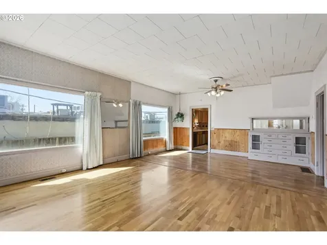 805 E 12th Street The Dalles OR 97058