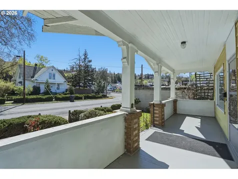 805 E 12th Street The Dalles OR 97058