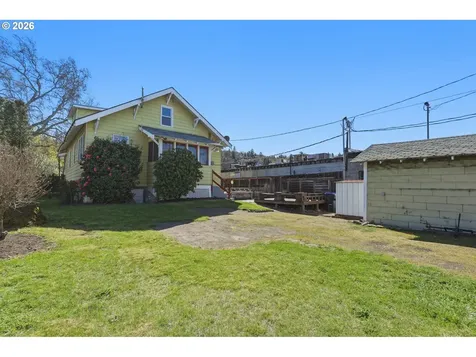805 E 12th Street The Dalles OR 97058