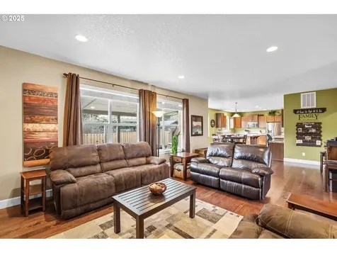 15417 NE 102nd Street Vancouver WA 98682