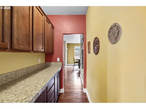15417 NE 102nd Street Vancouver WA 98682