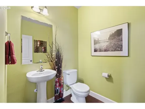 15417 NE 102nd Street Vancouver WA 98682