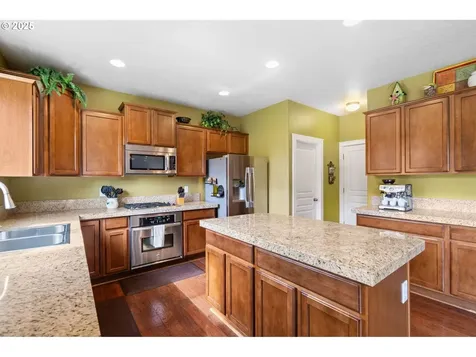 15417 NE 102nd Street Vancouver WA 98682