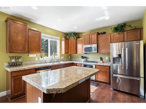 15417 NE 102nd Street Vancouver WA 98682