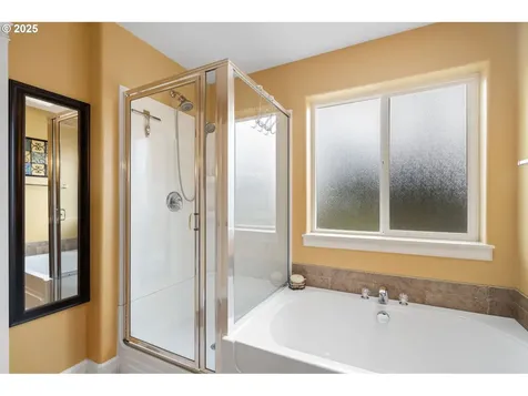 15417 NE 102nd Street Vancouver WA 98682