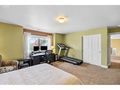 15417 NE 102nd Street Vancouver WA 98682