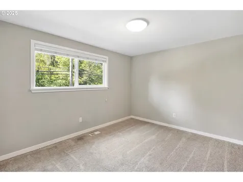 2523 SW Taylors Ferry Road Portland OR 97219