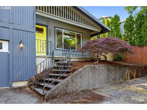 2523 SW Taylors Ferry Road Portland OR 97219