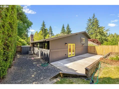 2523 SW Taylors Ferry Road Portland OR 97219
