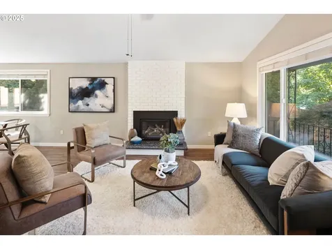 2523 SW Taylors Ferry Road Portland OR 97219