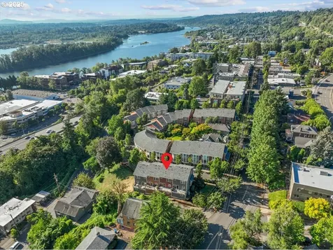 4108 S Corbett Avenue Portland OR 97239