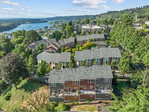 4108 S Corbett Avenue Portland OR 97239