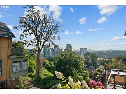 4108 S Corbett Avenue Portland OR 97239